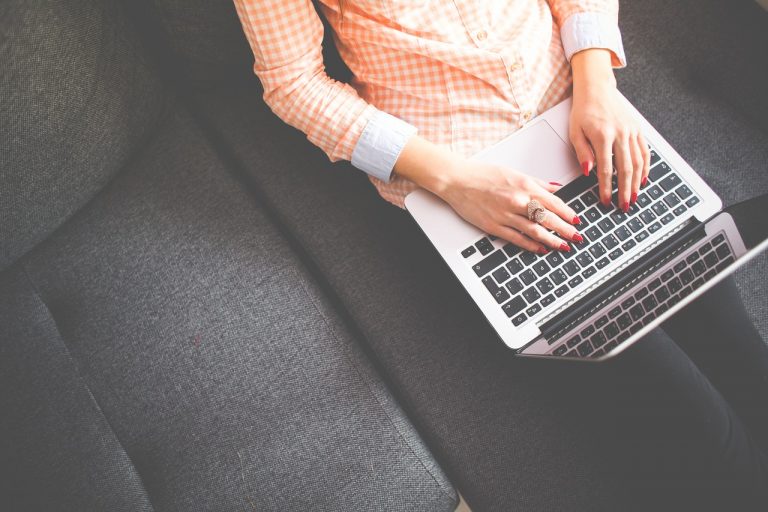 Faktury Ksef – czym jest Krajowy System E-faktur? Ułatwienie czy problemy dla przedsiębiorców?
